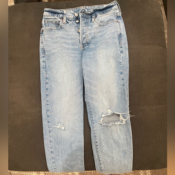 Old Navy button up distressed size 0 high rise straight leg - Picture 3 of 9